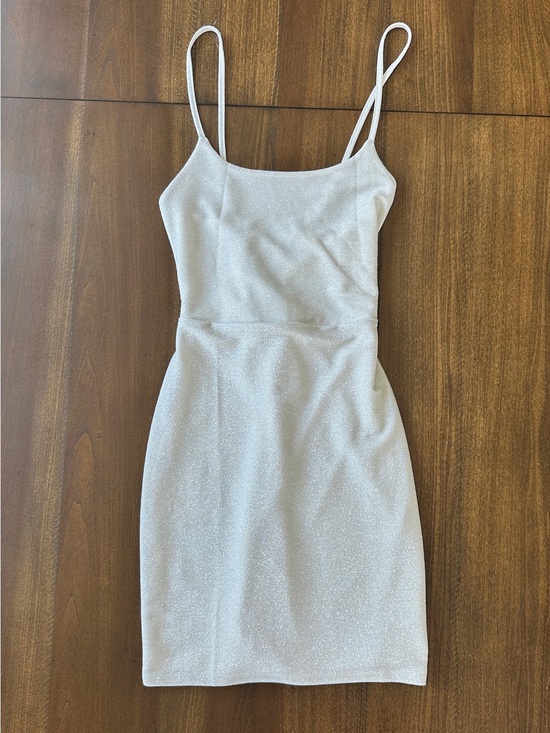 Dresses & Skirts - Silver Sparkle Mini Dress Size Small